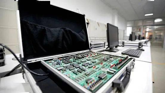 計算機信息管理與計算機軟件開發專業對比介紹