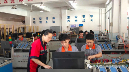 夯實(shí)專業(yè)基礎(chǔ) 苦練技能絕活——致乘風(fēng)破浪的你